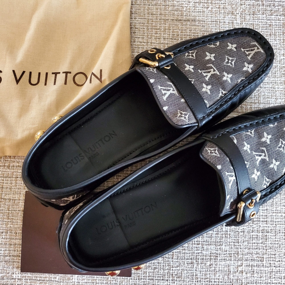 Louis Vuitton Monogram Loafers Authentic - Picture 10 of 13